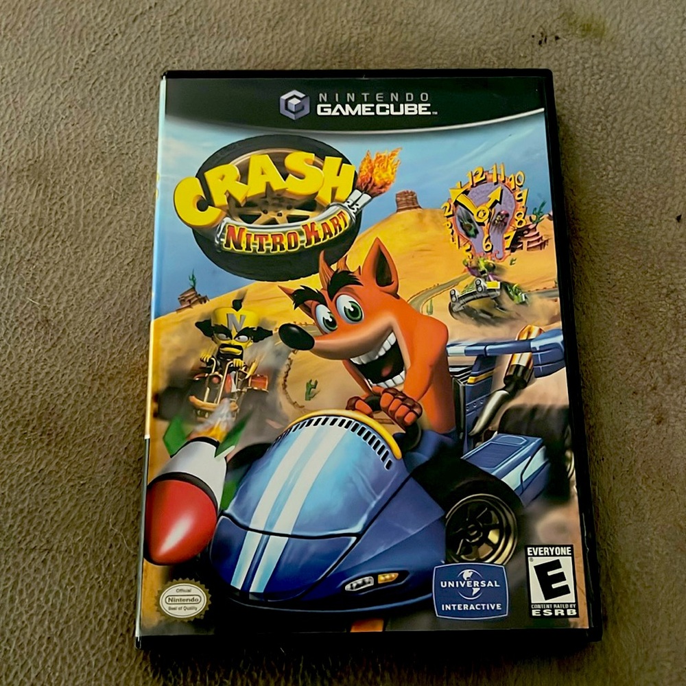 Nintendo GameCube Crash nitro-kart game